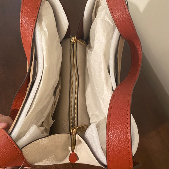 Coach beige leather shoulder bag - NEVER WORN - Picture 4 of 8